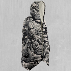 Ethereal Moonlight Cloak (White Fur)