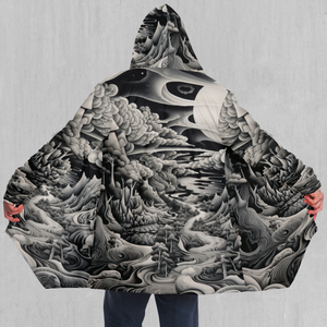 Ethereal Moonlight Cloak (Black Fur)