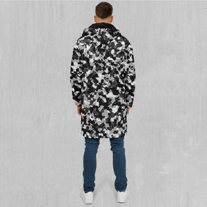 Arctic Camo Zip Up Cloak (Black Fur)