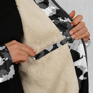 Arctic Camo Zip Up Cloak (White Fur)