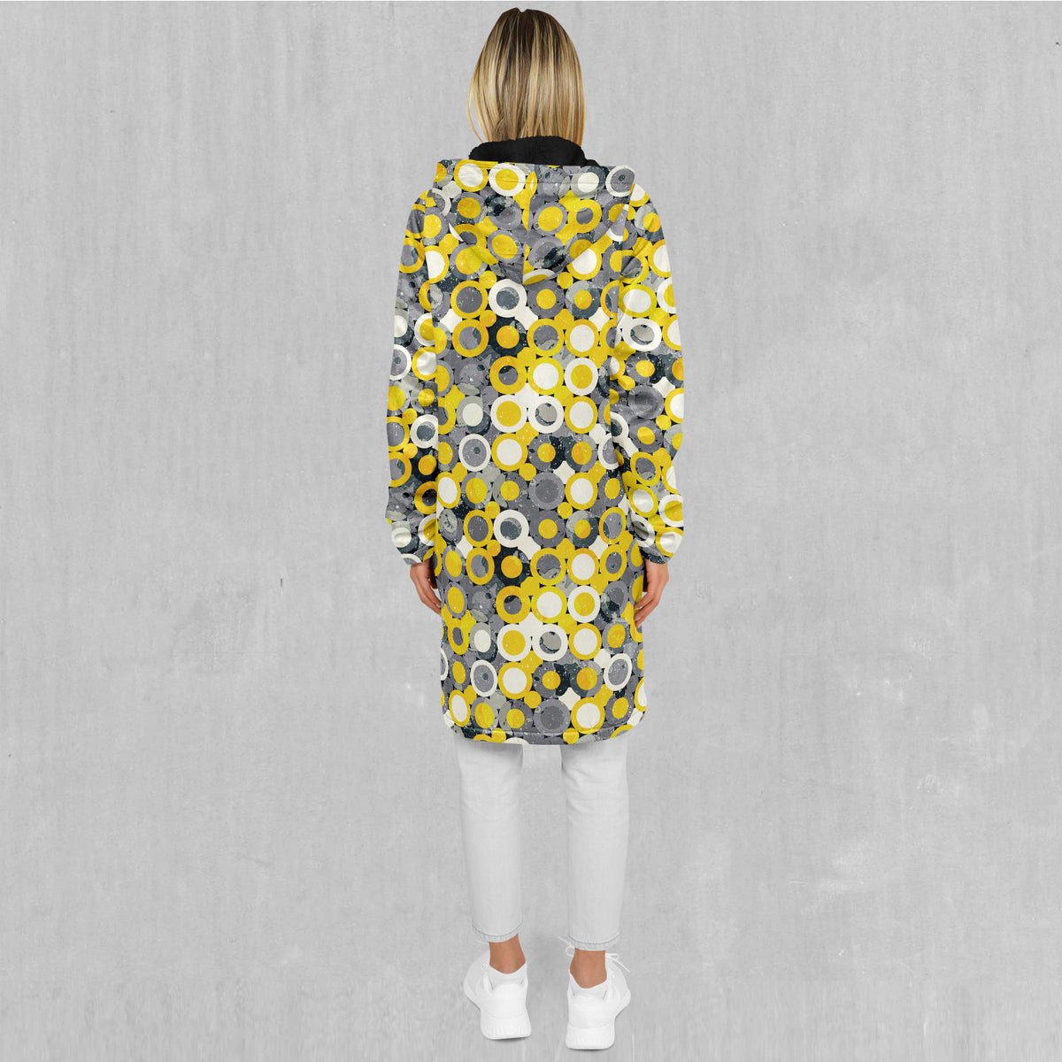 Bass Boosted Zip Up Cloak (Black Fur)