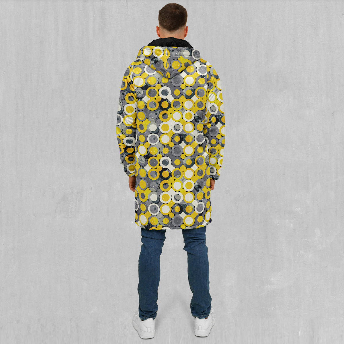 Bass Boosted Zip Up Cloak (Black Fur)