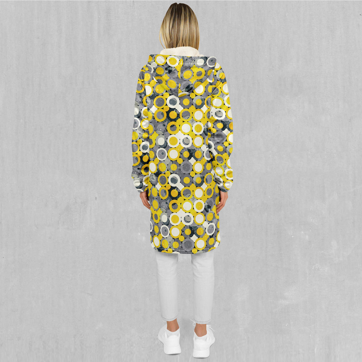 Bass Boosted Zip Up Cloak (White Fur)