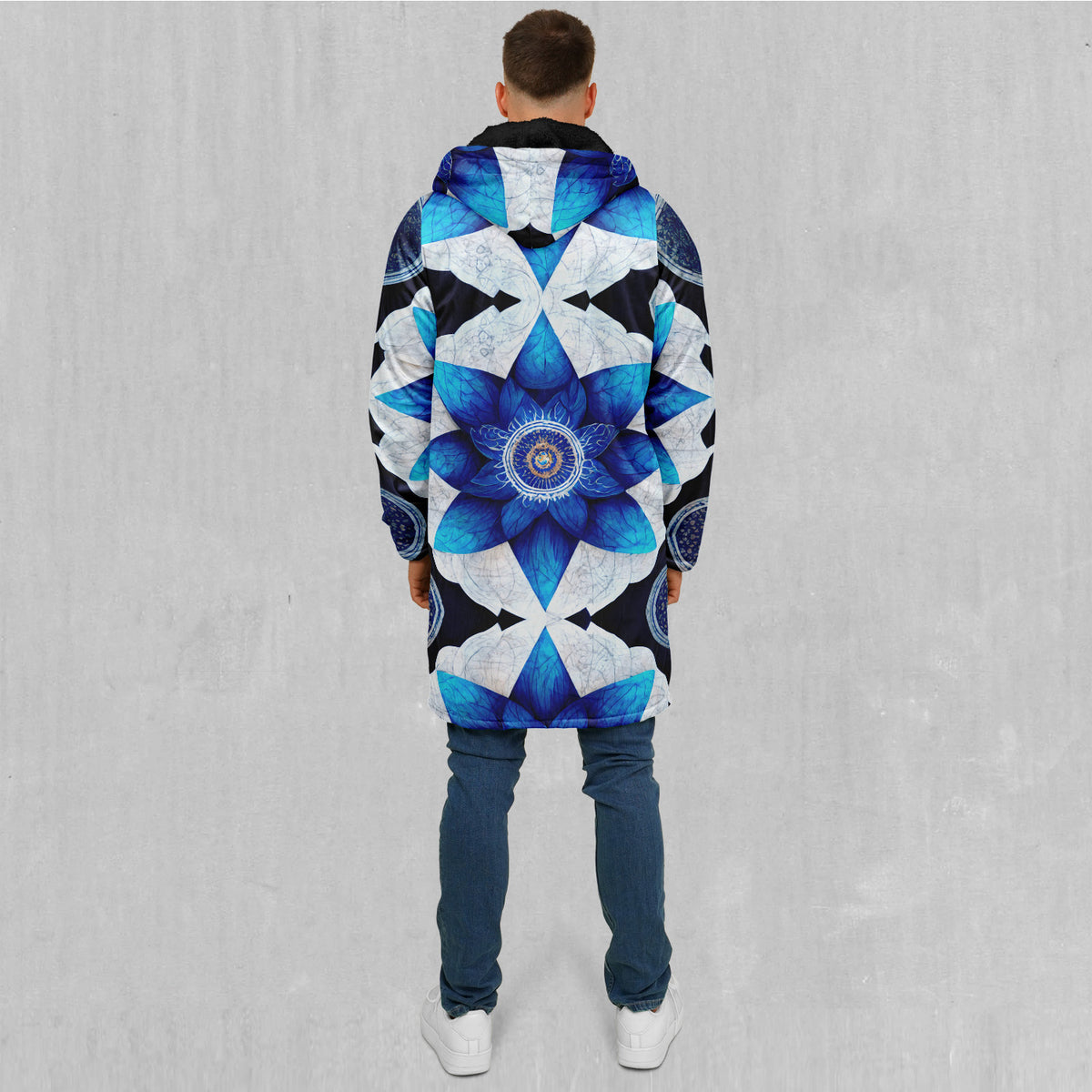 Delphinium Mandala Zip Up Cloak (Black Fur)