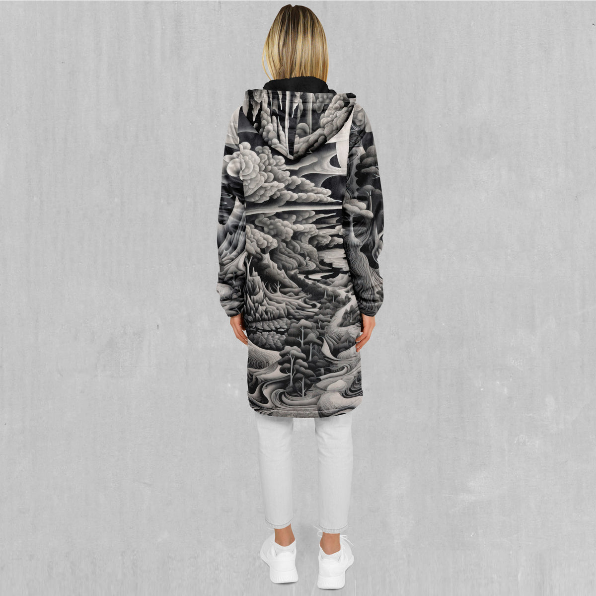 Ethereal Moonlight Zip Up Cloak (Black Fur)