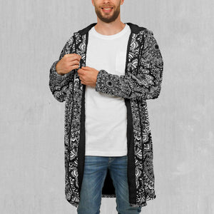 Floral Mandala Zip Up Cloak (Black Fur)