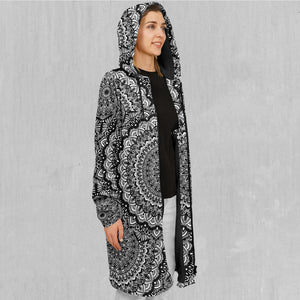 Floral Mandala Zip Up Cloak (Black Fur)