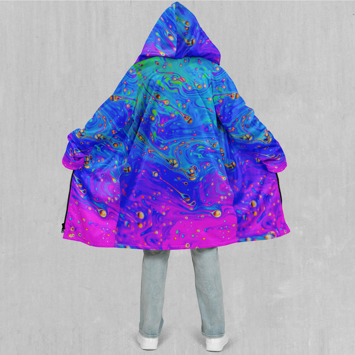 Liquified Zip Up Cloak (Black Fur)