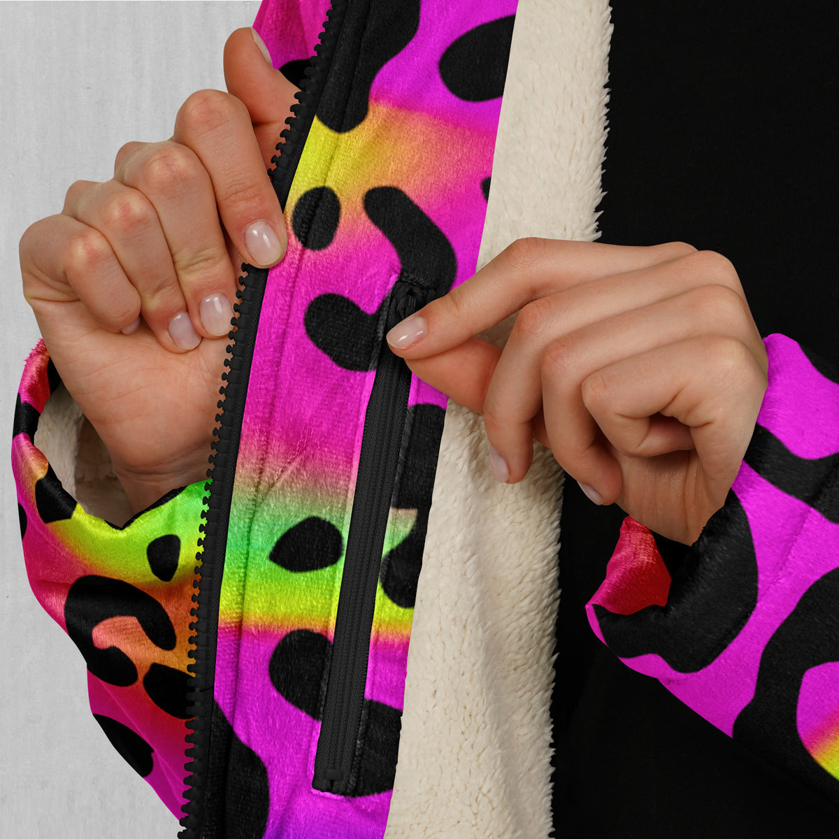 Rave Leopard Zip Up Cloak (White Fur)