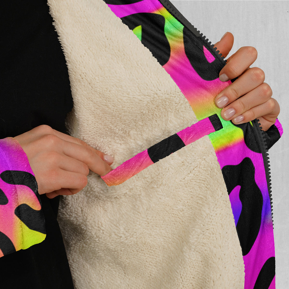 Rave Leopard Zip Up Cloak (White Fur)