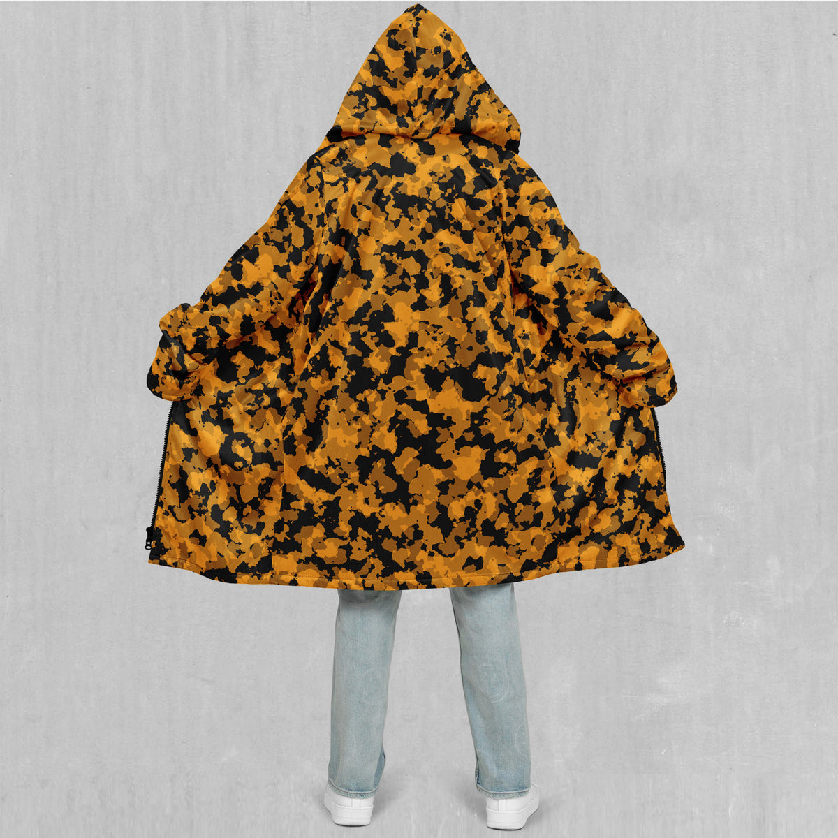 Stinger Yellow Camo Zip Up Cloak (Black Fur)