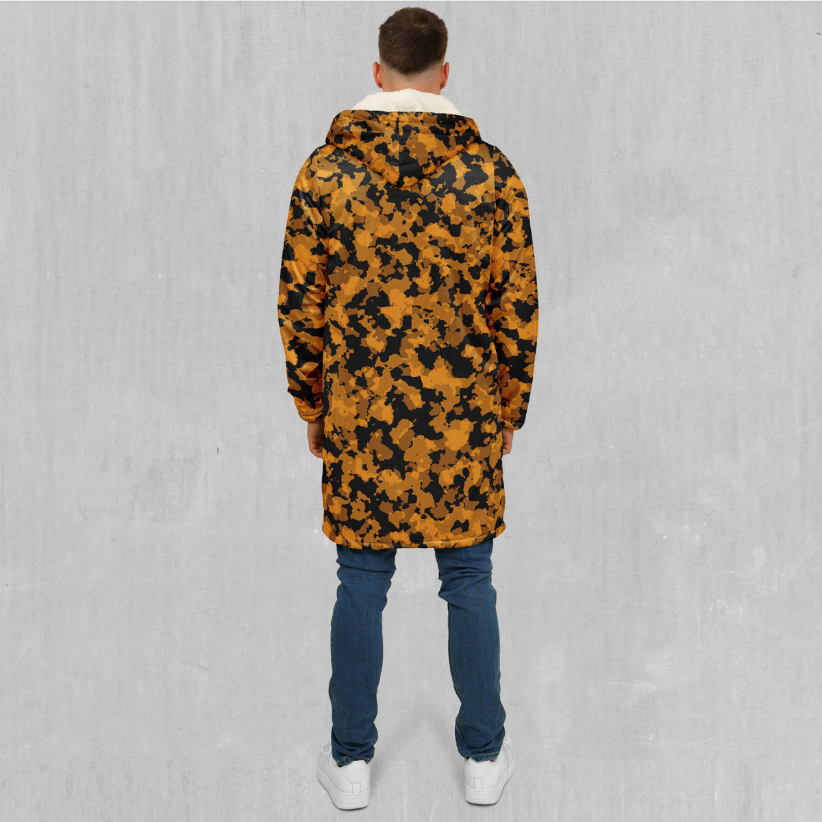 Stinger Yellow Camo Zip Up Cloak (White Fur)