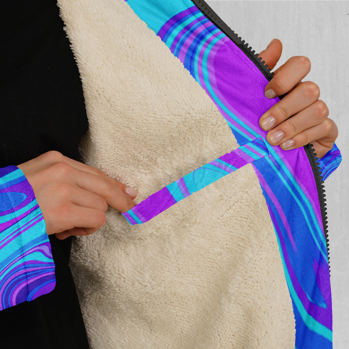 Vapor Drip Zip Up Cloak (White Fur)