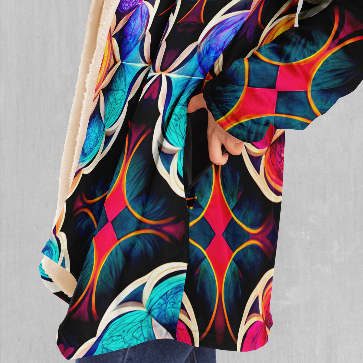 Blossoming Spectrum Cloak