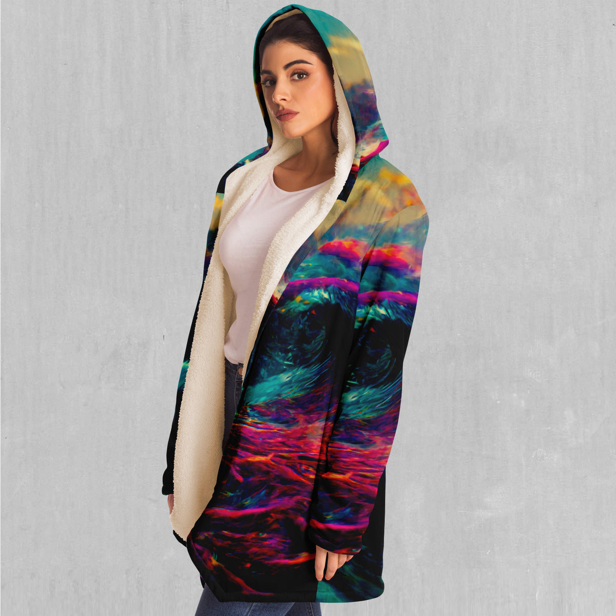 Mind-Bending Sea Cloak