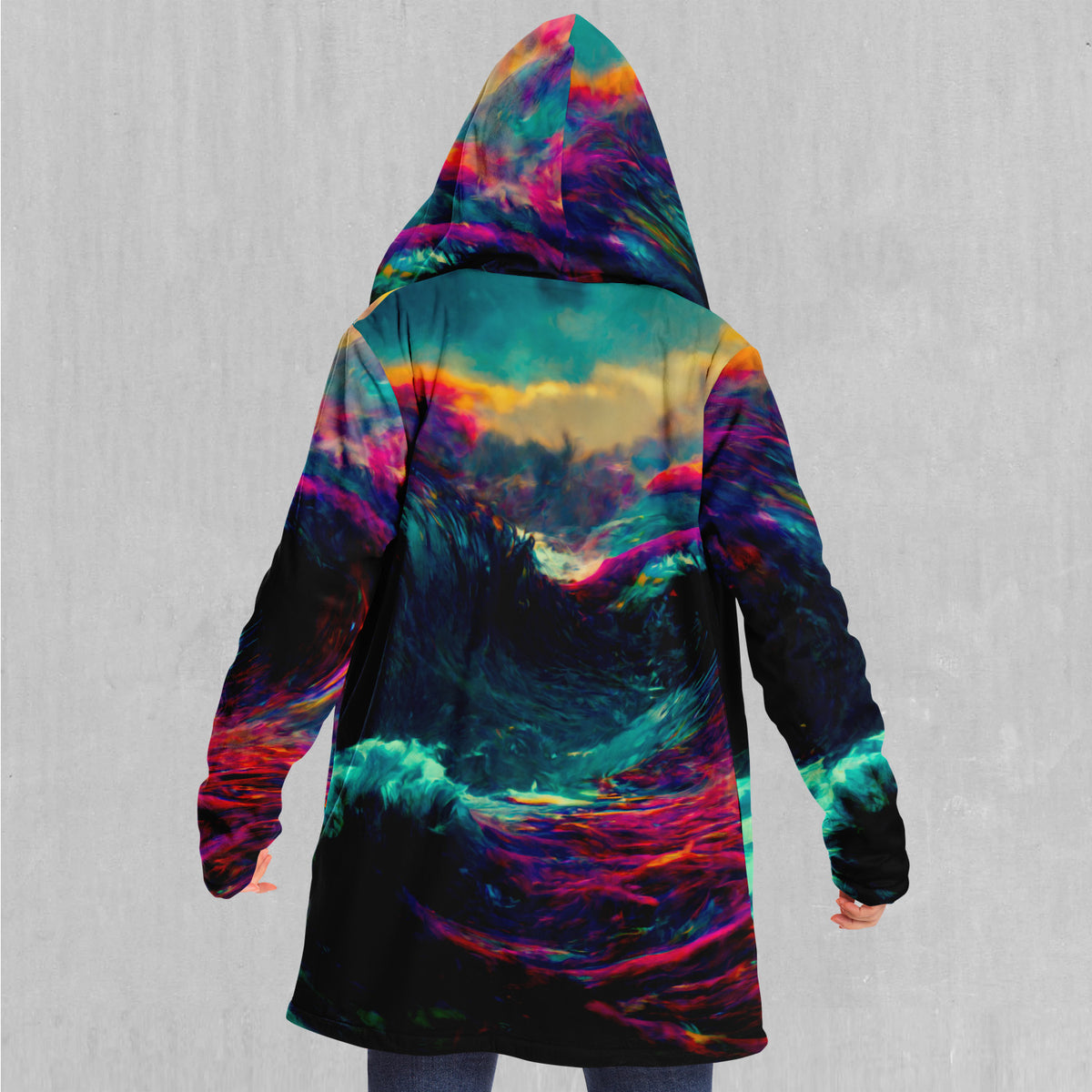 Mind-Bending Sea Cloak